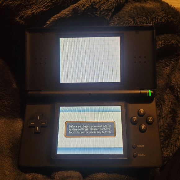 Nintendo DS Cobalt Black - Picture 1 of 3